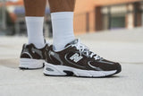 New Balance 530 negro puestas